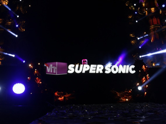 Could a multi-genre festival like VH1 Supersonic bring in more sponsorship?