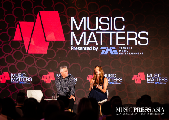 [L-R]: Gavin Parry, EVP Digital & Business Development, Sony Music; Jennie Sager, Direc. Content Partnerships, Twitter