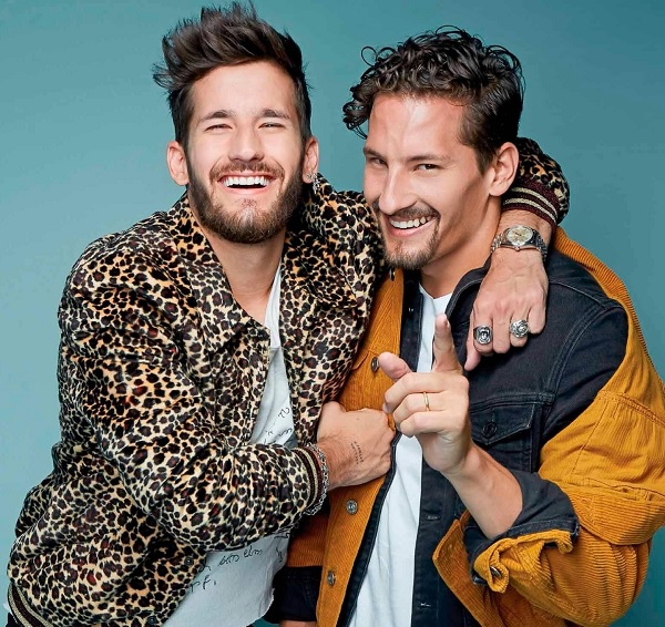 Mau y Ricky Llorar y Llorar Latin favorites. Music Press Asia