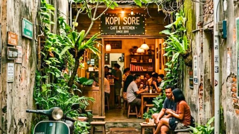 Green spaces invite customers to stay longer Wildrain Gardener KL